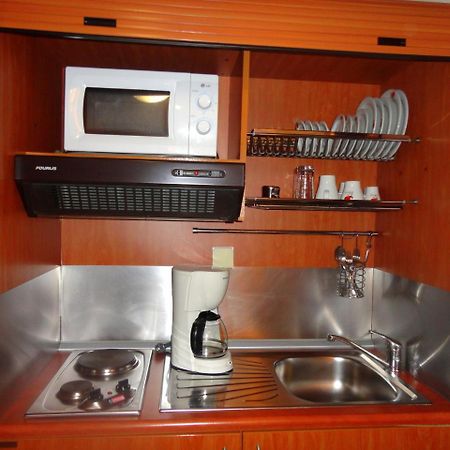 Lirio Guest House Makrakomi Экстерьер фото