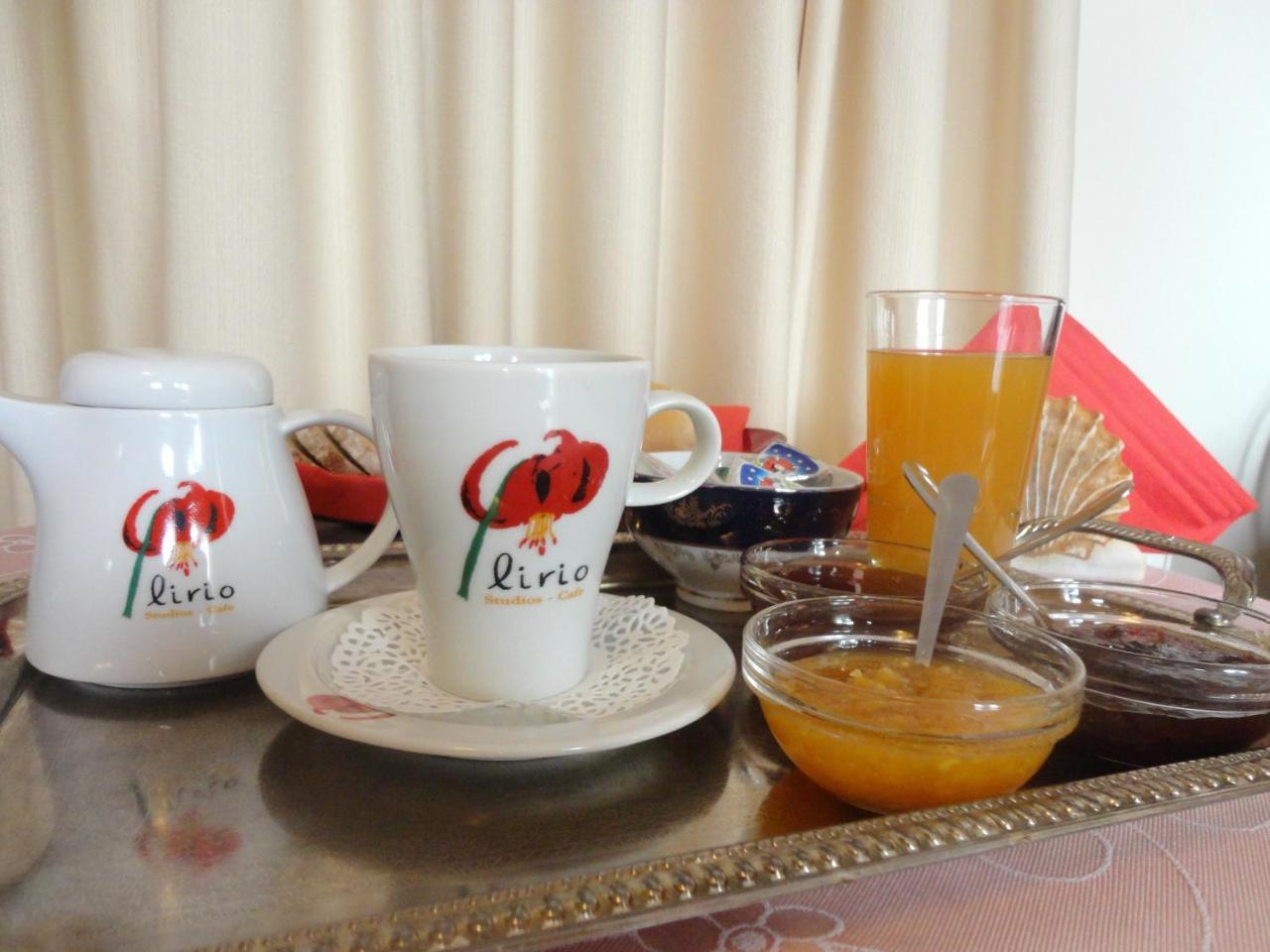 Lirio Guest House Makrakomi Экстерьер фото